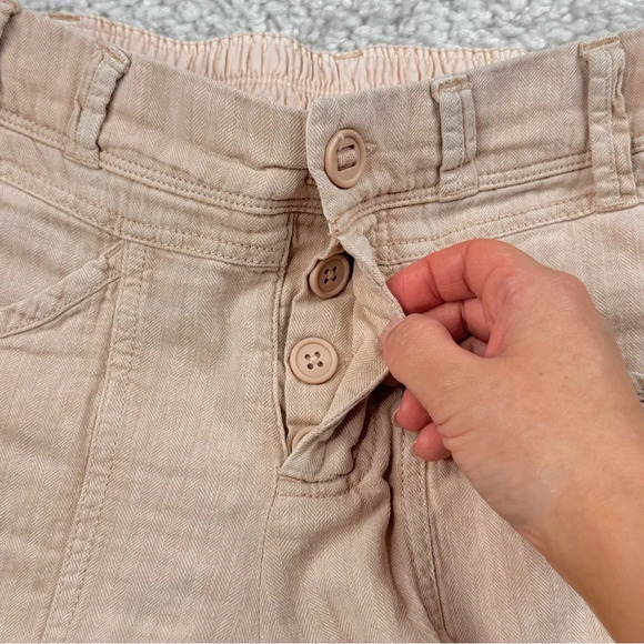 Free People Linen and Cotton Big Hit Slouch Pant in Prosecco. Button Fly. Small - Picture 6 of 15